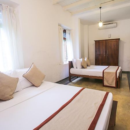 Villa Indrasiriya آهانغاما المظهر الخارجي الصورة