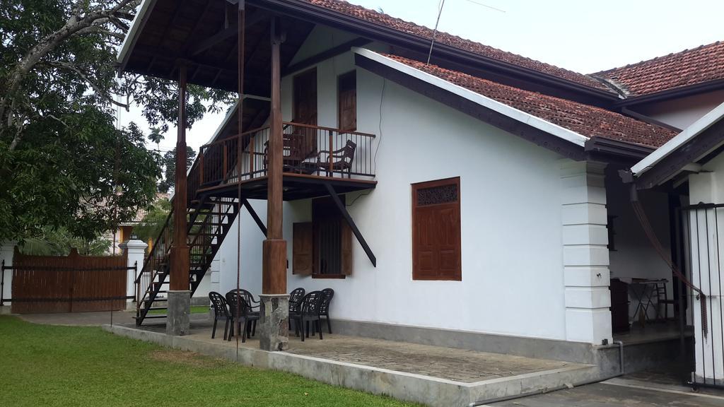 Villa Indrasiriya آهانغاما المظهر الخارجي الصورة