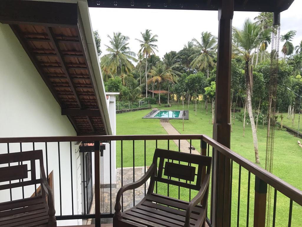 Villa Indrasiriya آهانغاما المظهر الخارجي الصورة